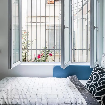Merryland Chatelet Daire Paris