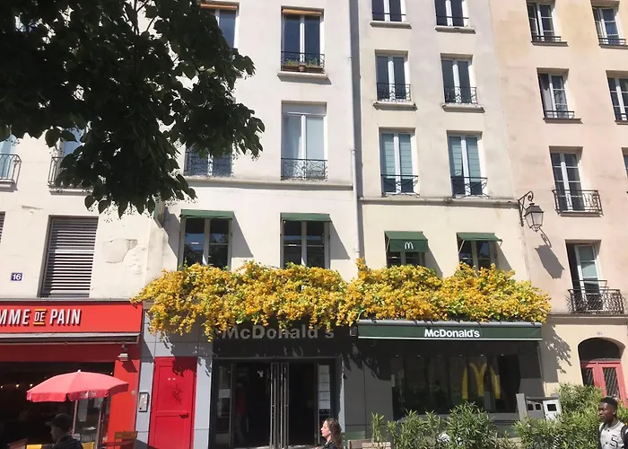 Апартаменты Merryland Chatelet *