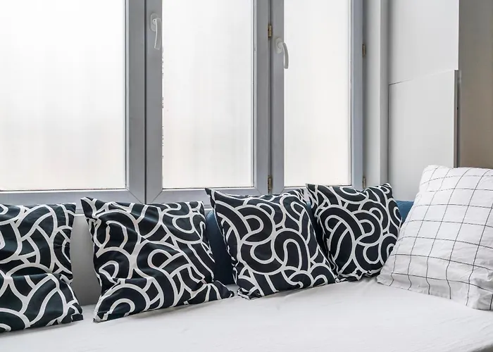 Merryland Chatelet Апартаменты