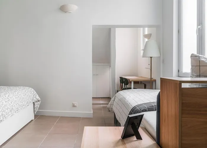 Апартаменты Merryland Chatelet Париж