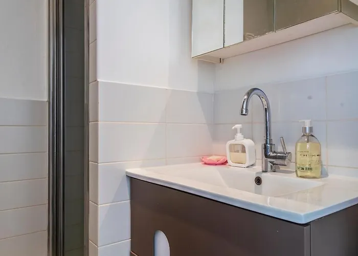 Merryland Chatelet Апартаменты *