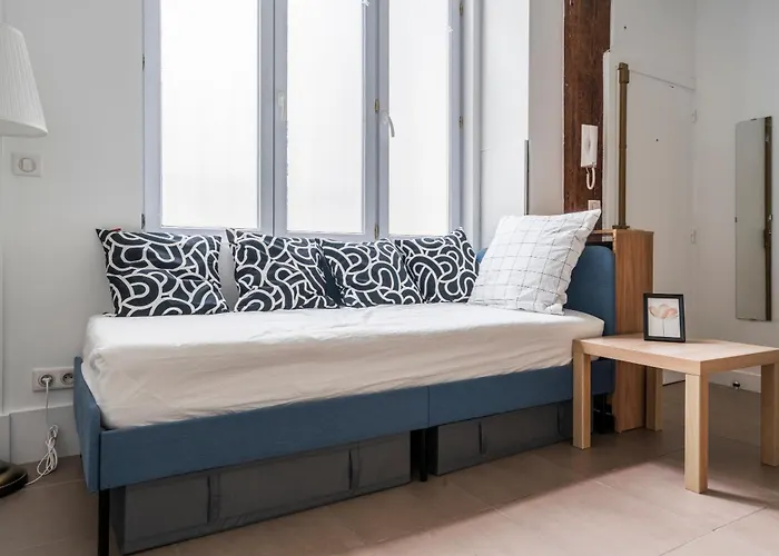 Апартаменты Merryland Chatelet Париж